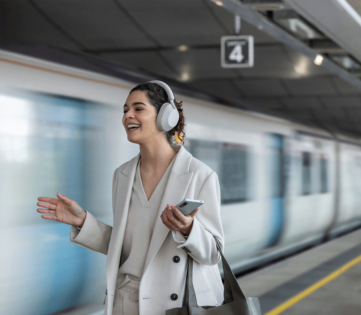 Sony WH-1000XM5 Wireless Industry Leading Noise Canceling Headphones | Silver - Image 5