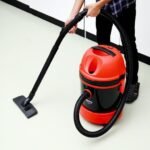 Geepas Dry And Wet Vacuum Cleaner 20 l 2800 W GVC19026 – Red/Black/Grey - Image 3